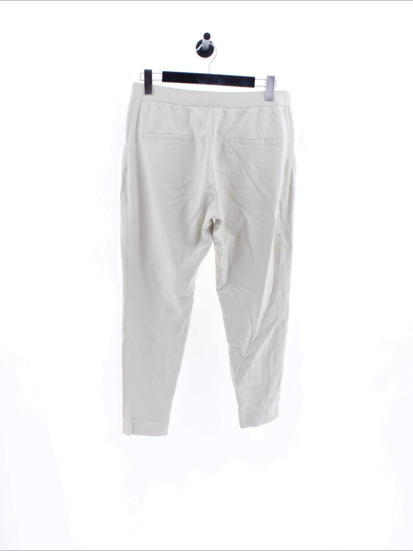 6173d914f1297e19282ad94e6638b98b