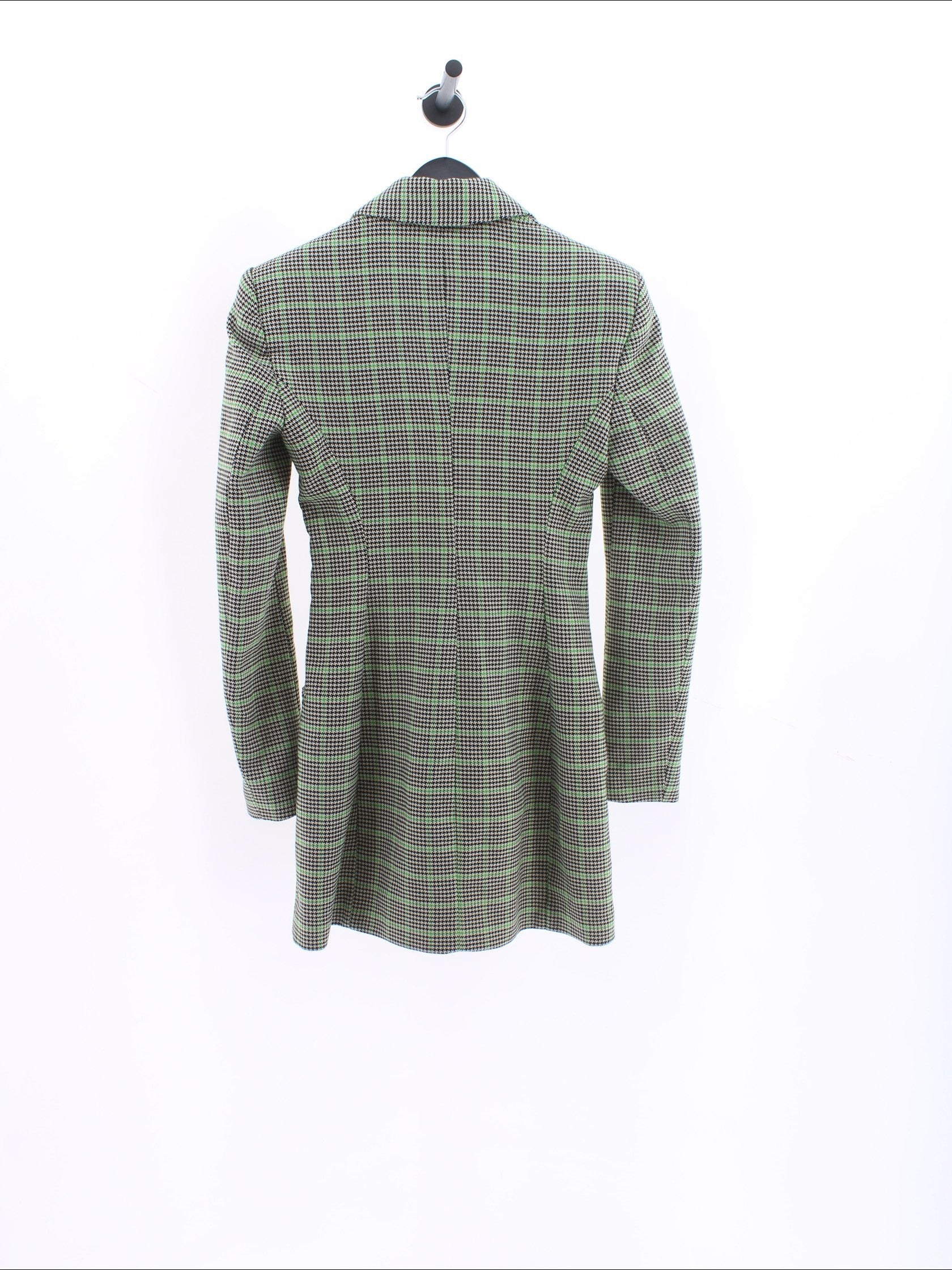 2bf883f4a9c104b893d4ebe9735d3ebd