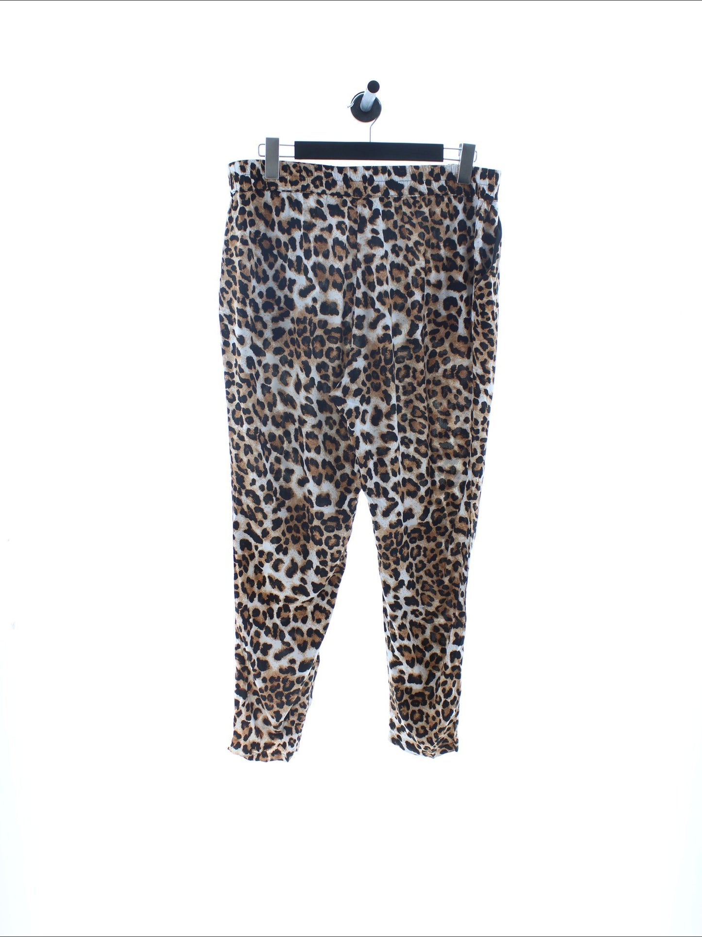 27b0c33de61a65eee3c1948d35c8b495