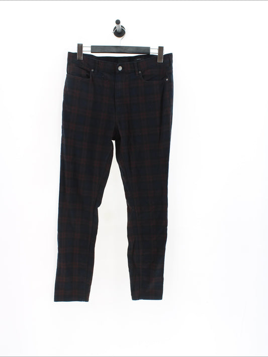 18e9917606d6dcbfcf6ec136f9ad9844