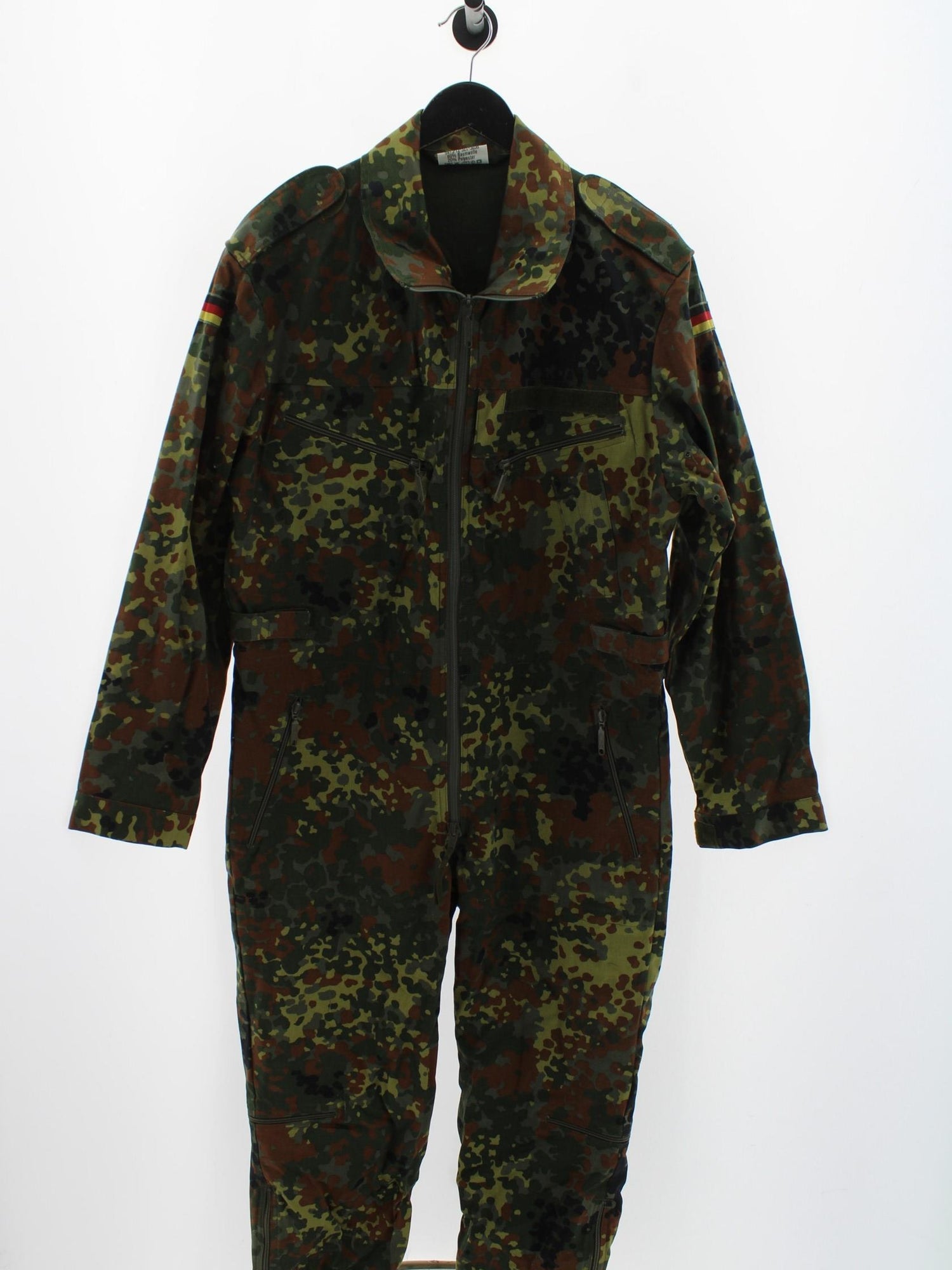 002eb04ad47b87af12d1773597c88f64