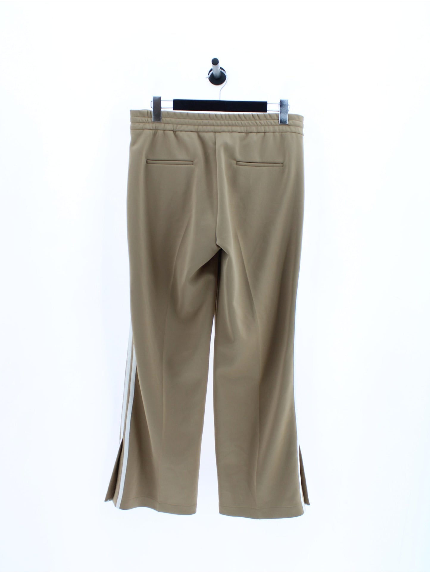 7f01a38e48ffddd48fbe98f5d5d4e0c7