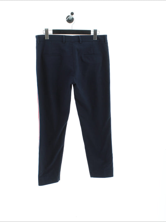 9939d7a0418ff1e39f0965159f2ae847