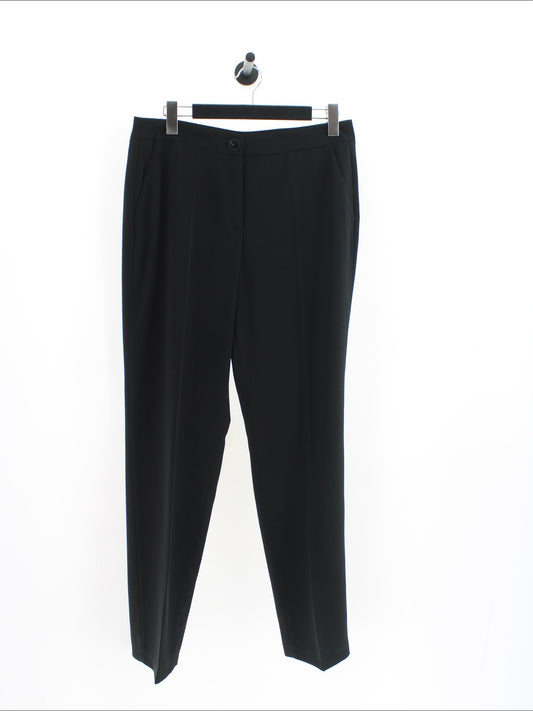 c8e2a1accf7e36c09d8d80f4c39a6b04