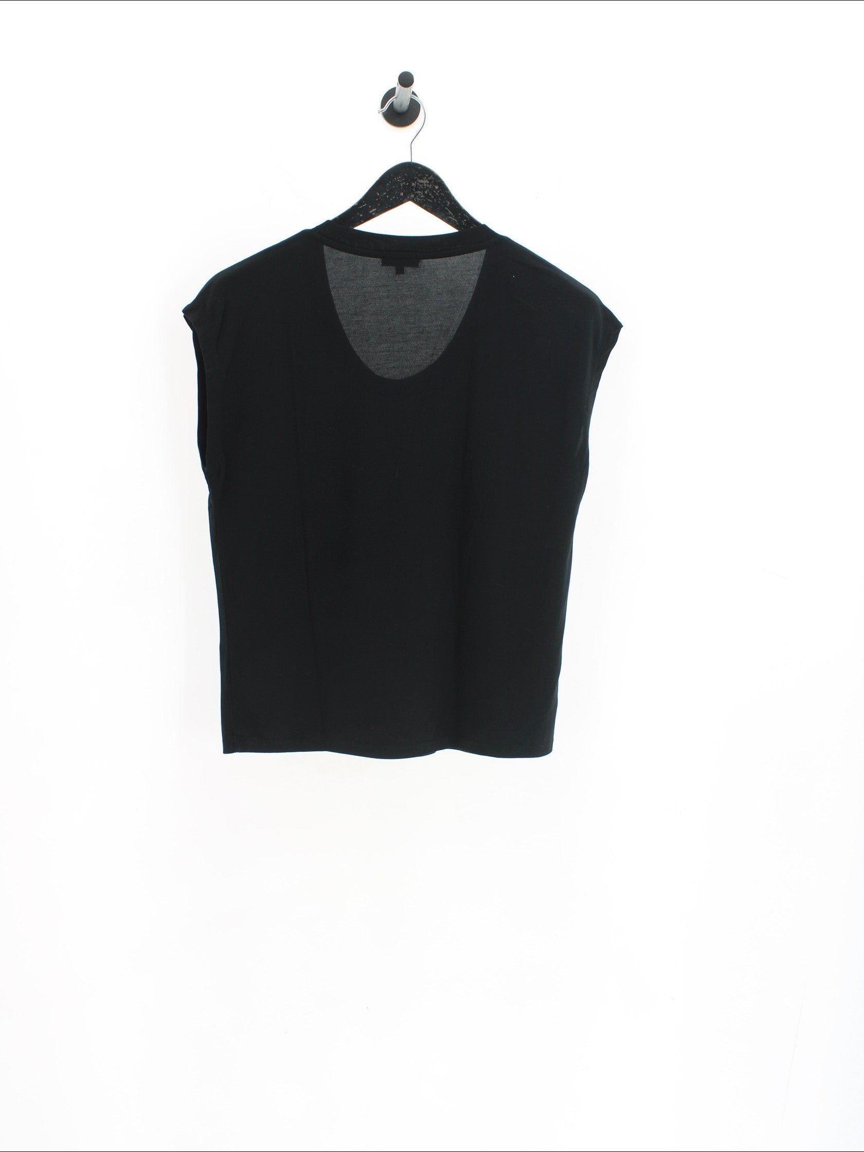 94b81451788664d025f3301ec2576300