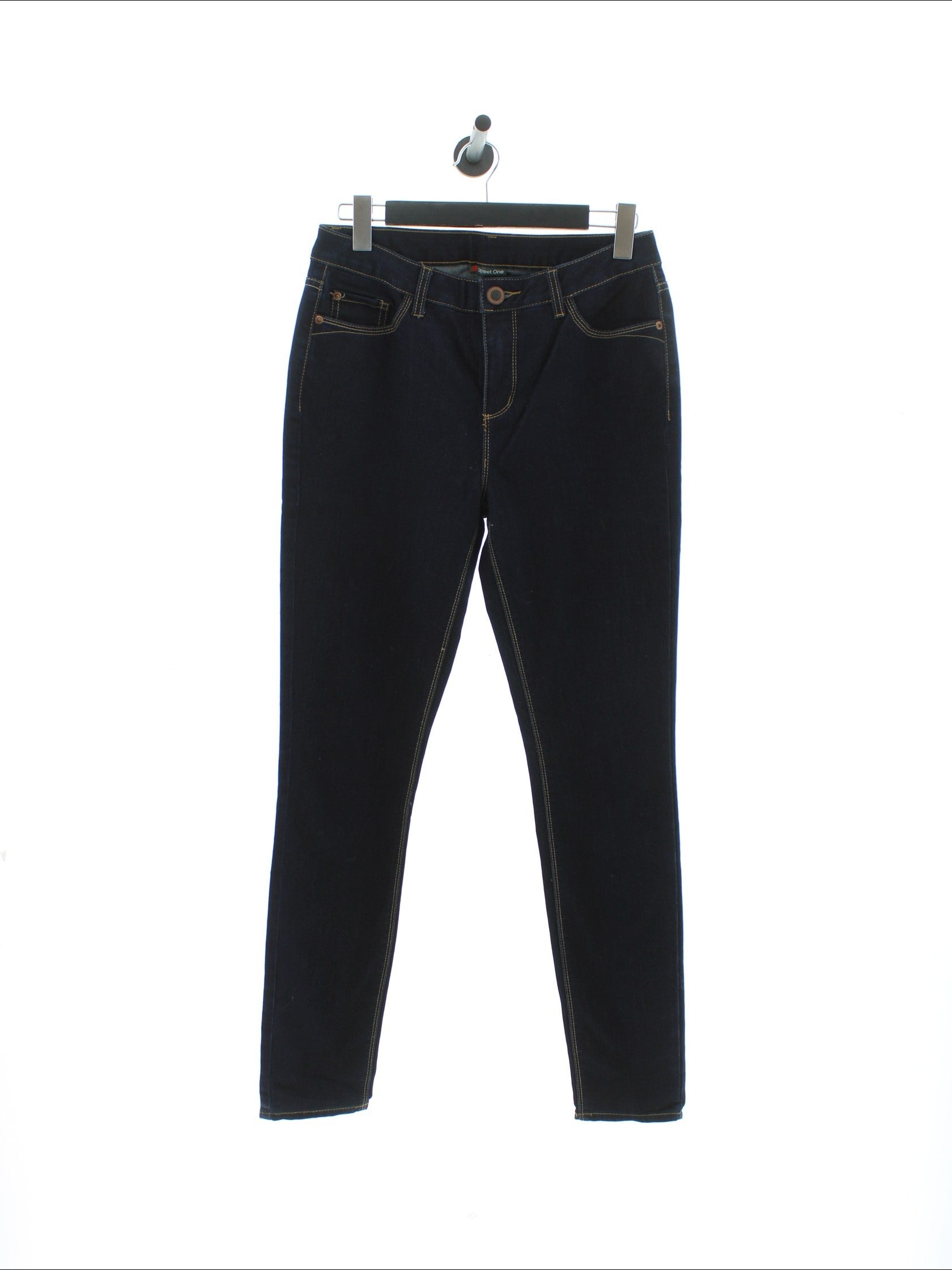 d1535f85a765974648fe0d25e7b94b13