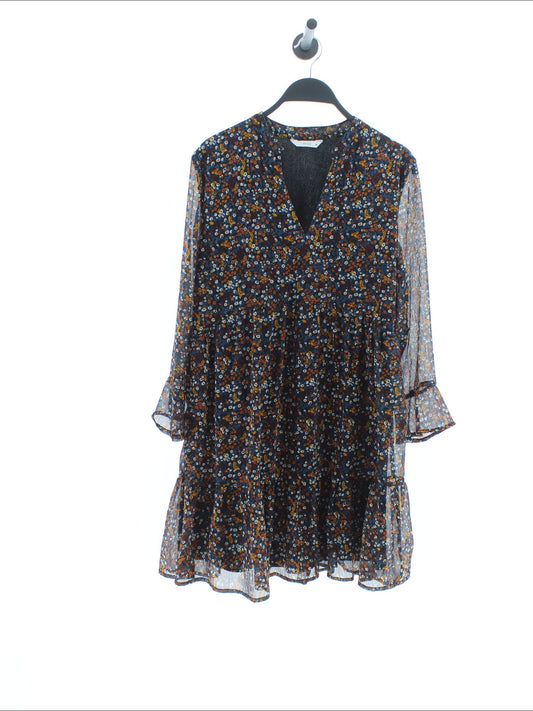 93d467246bfb264d618721cea3e9d1b2