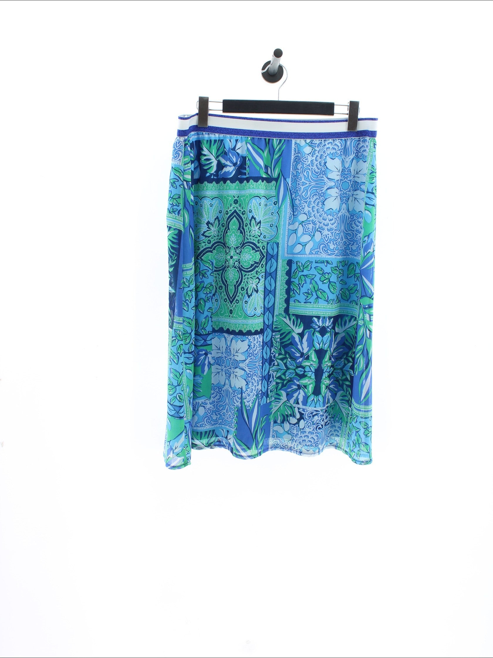 740807b6a0ec36e185994e4bfbb81899