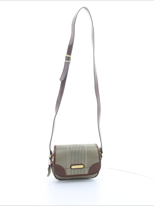 a960e104d1abd6eecc625b59fb7b77b7