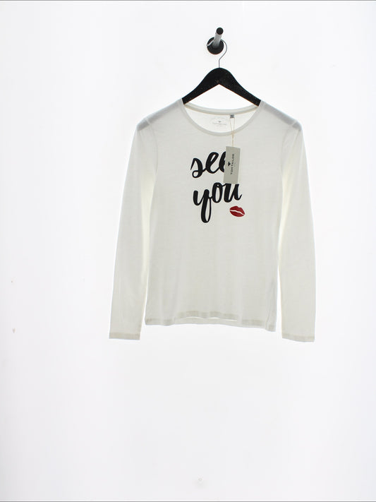 8f9b9e37733a338e81ec208fa4b9993d