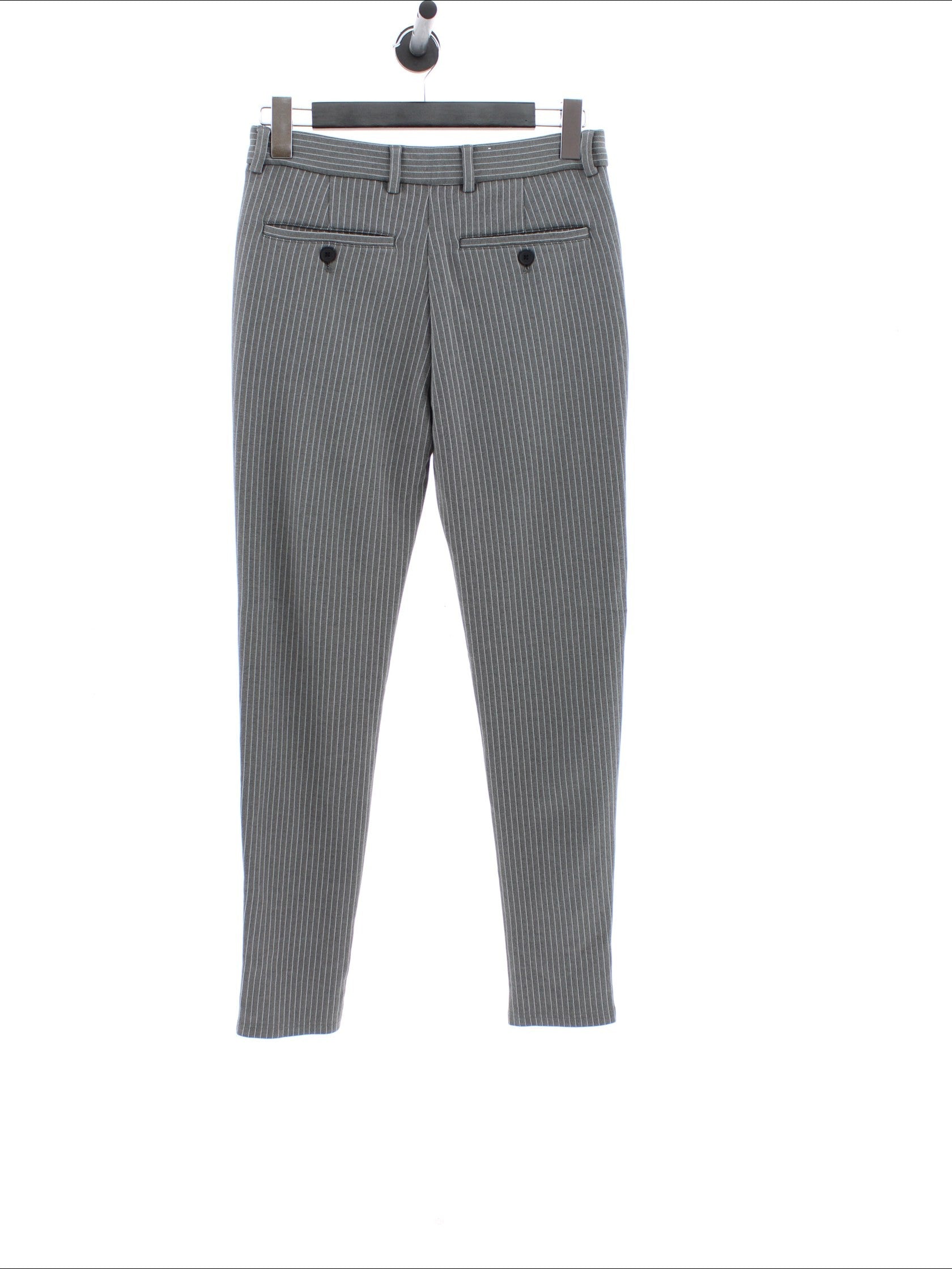 4d5afd75c1f999214f4c9ca3a1723673