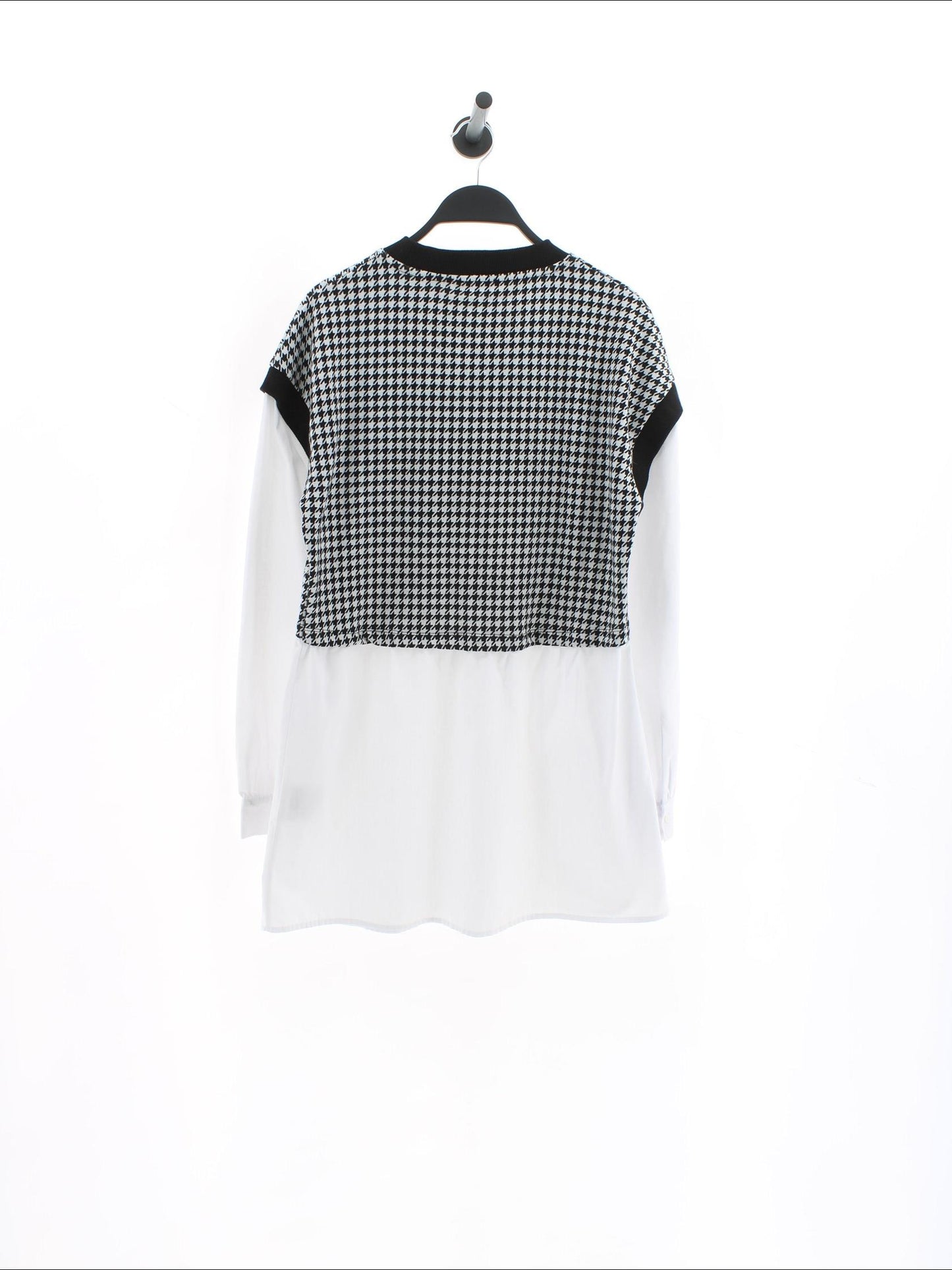 06b1063fb39954e70d12f49715d69381