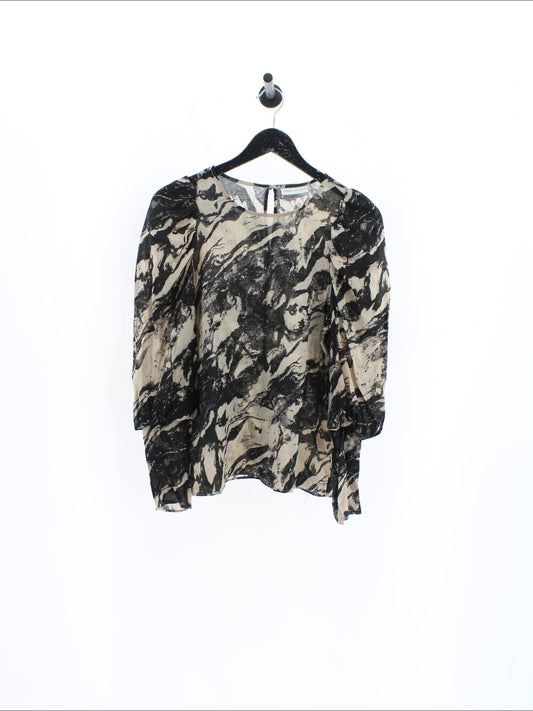 a8585b3d7c4c85e00f3b0e2e23d1498b