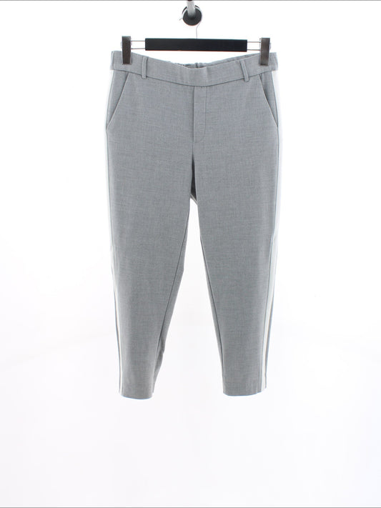 44af2b93250900635510f1a72de178dc