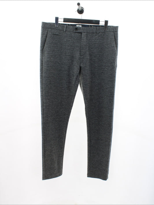 2aeee9b14e0dd7f288de89d079f7a22a