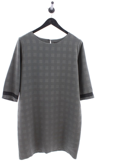 6eff46cddc9406217fc36c52407a5ca4