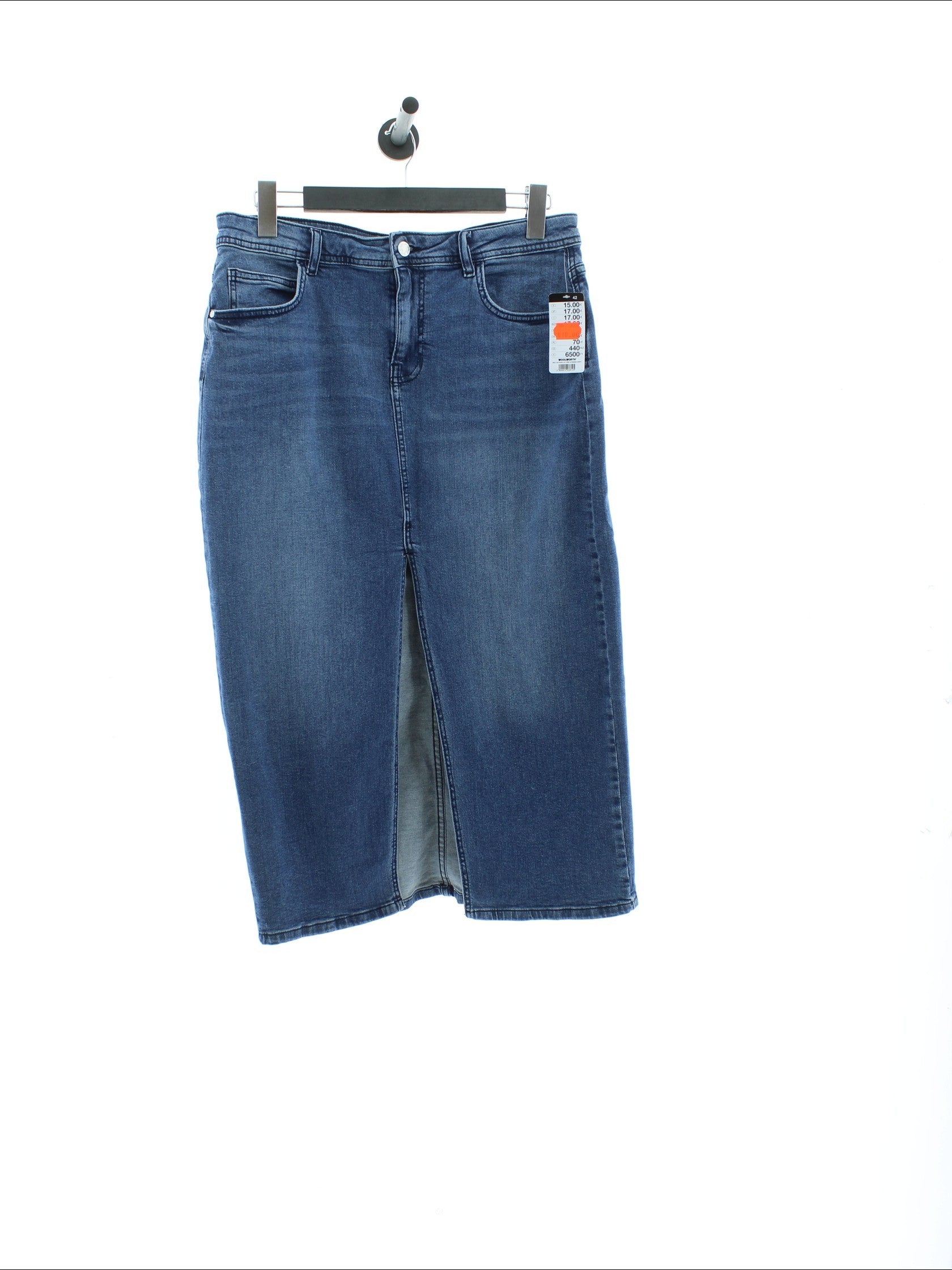 8821b33f06516250ae3220a9835382de