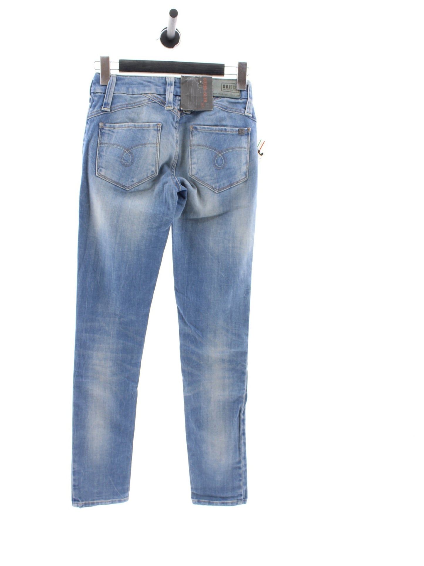 adc94f2057f032e3eadd109c1262561f