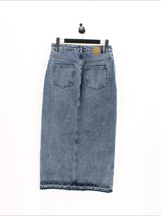 ff7419edd23e9096e834d7b0368536ea