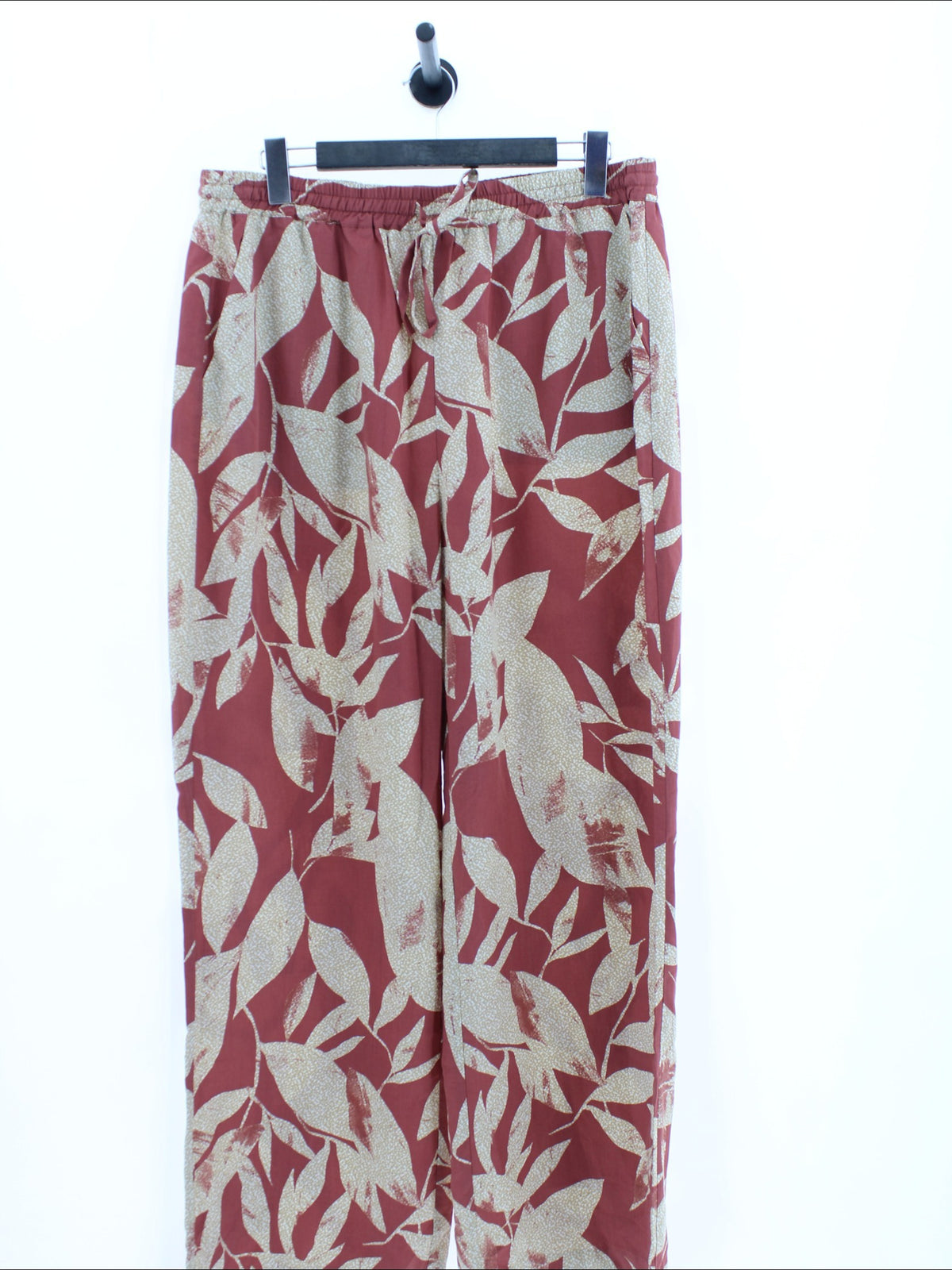 Spodnie Casual WE Rozmiar: 44