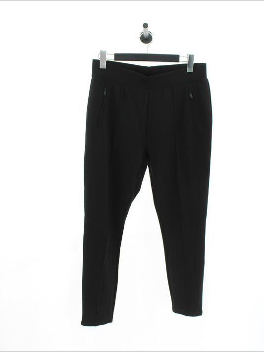 726aae5bec303b70d18d92630741ca18