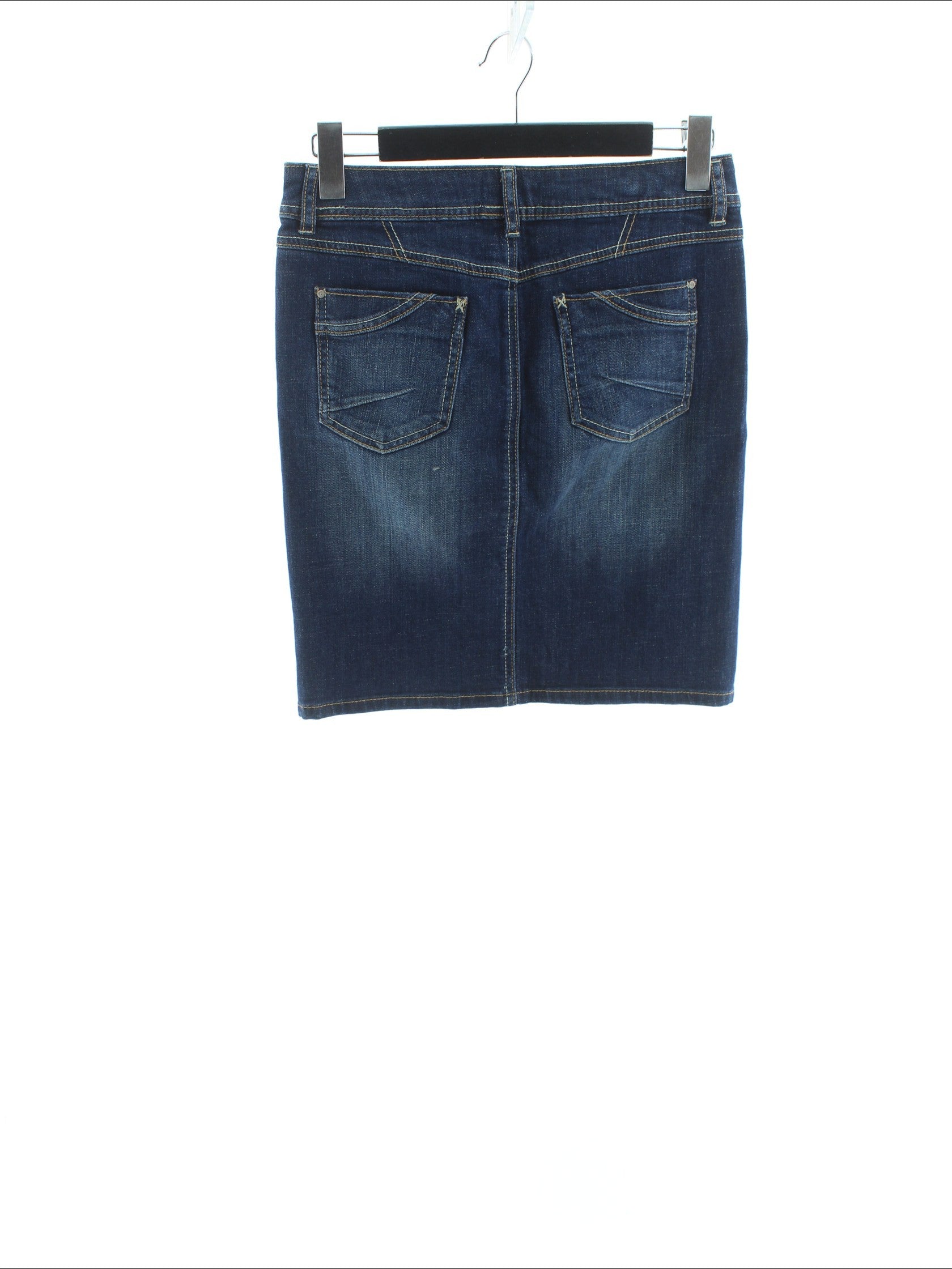 671d1875b0cf261fd49b17251a7c152b