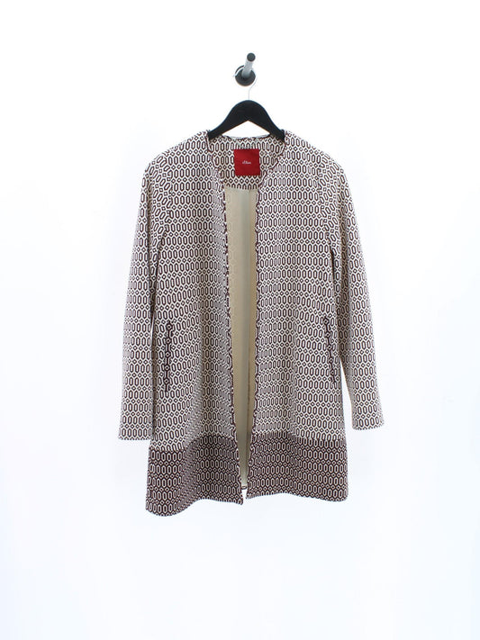 bee3a26261042a36132f7e622d5666c4