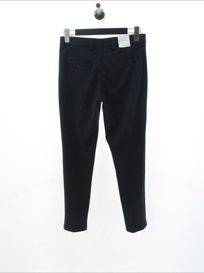 d2133bfee28ddeba5b0d4dfef9dfe183