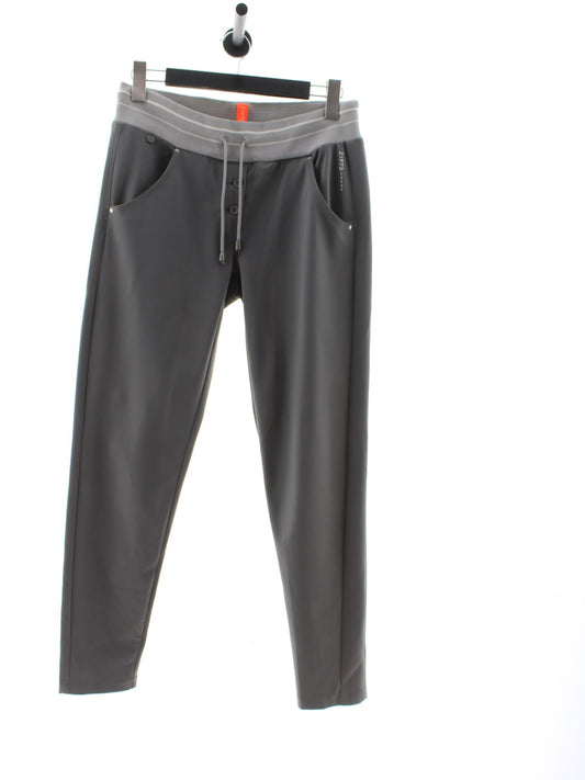 b54adb9a462397cead82e196798ee8f2