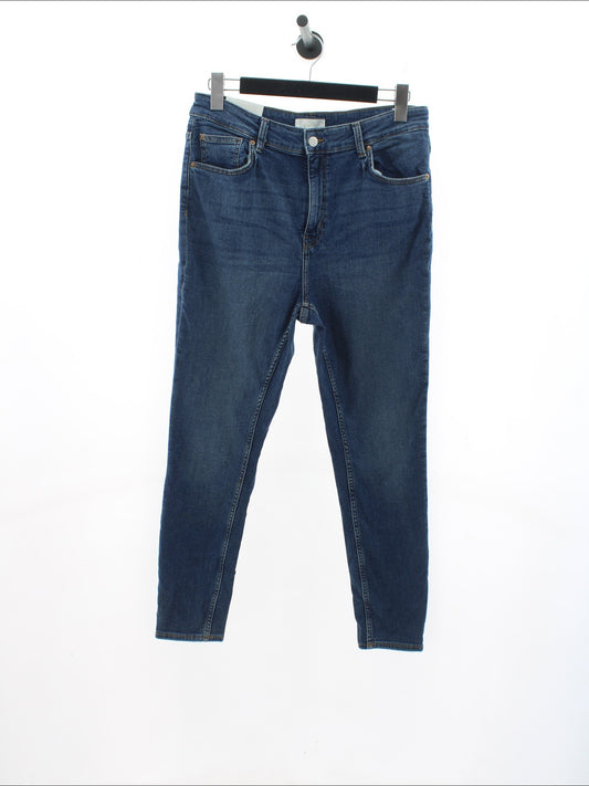 e908a9776295b1e2f8b810c45216dfe9