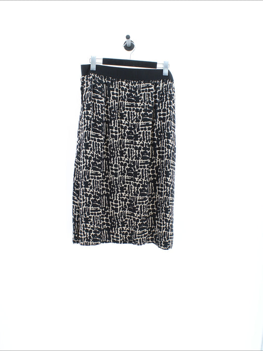 0b4ef453a07eaf422dd03bb7ccffc0b7