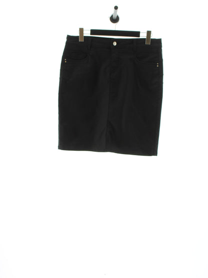 b12e33e64a56bf2f4a49492c4a4bf8c9