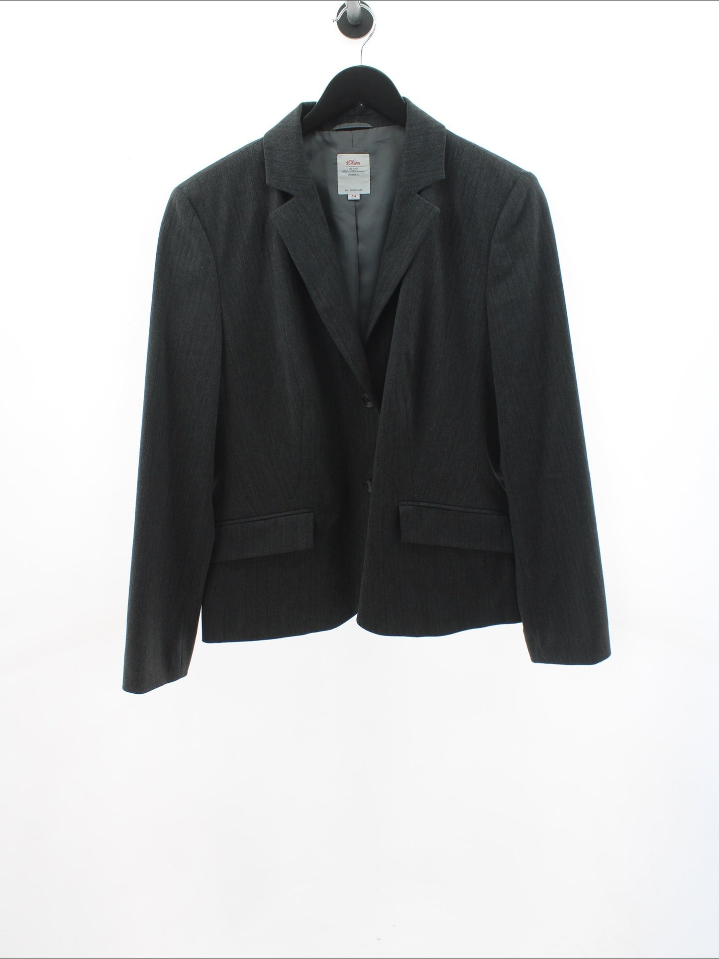 3e69037e30418fbe915df8eae94394f9