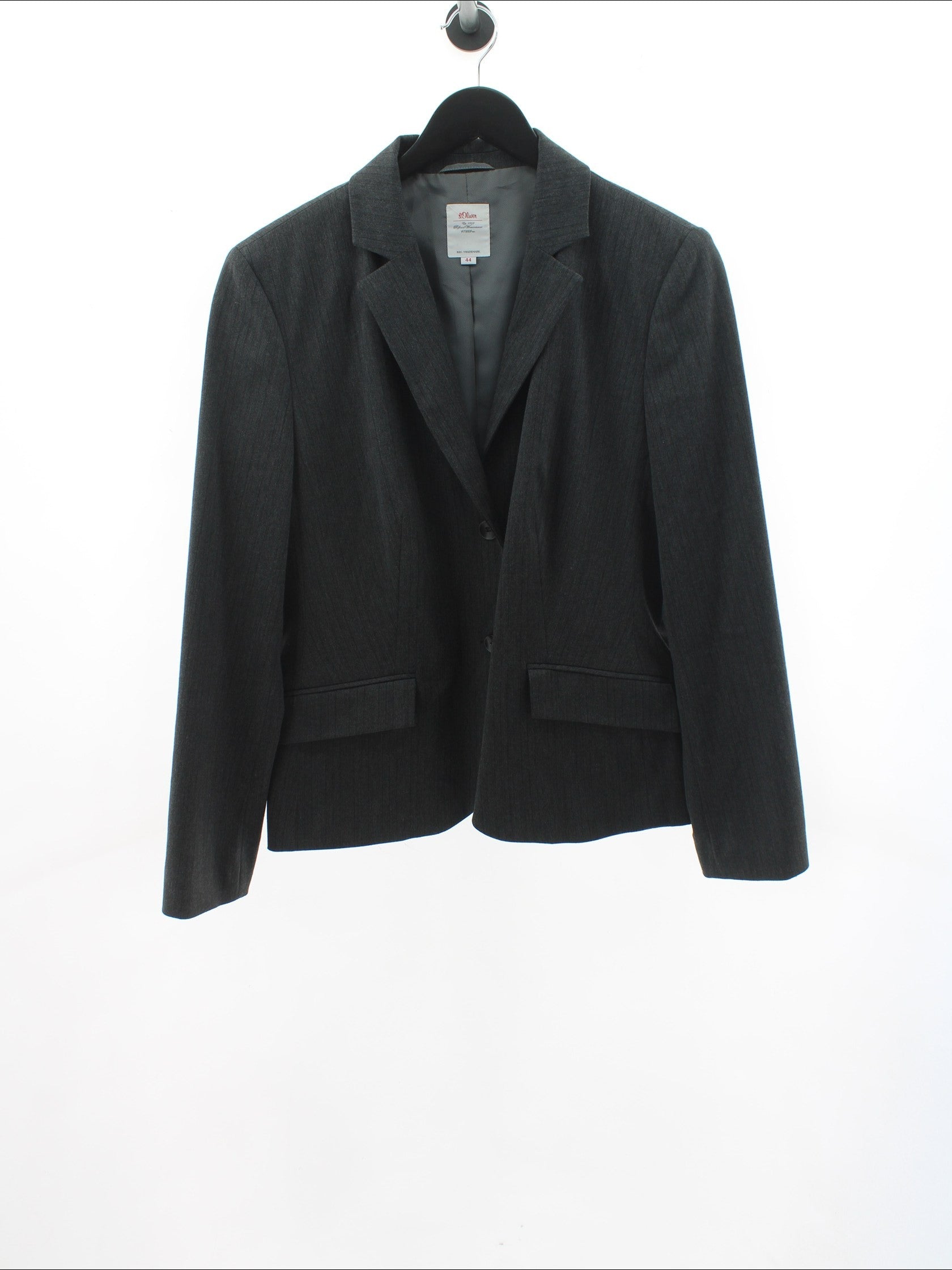 3e69037e30418fbe915df8eae94394f9