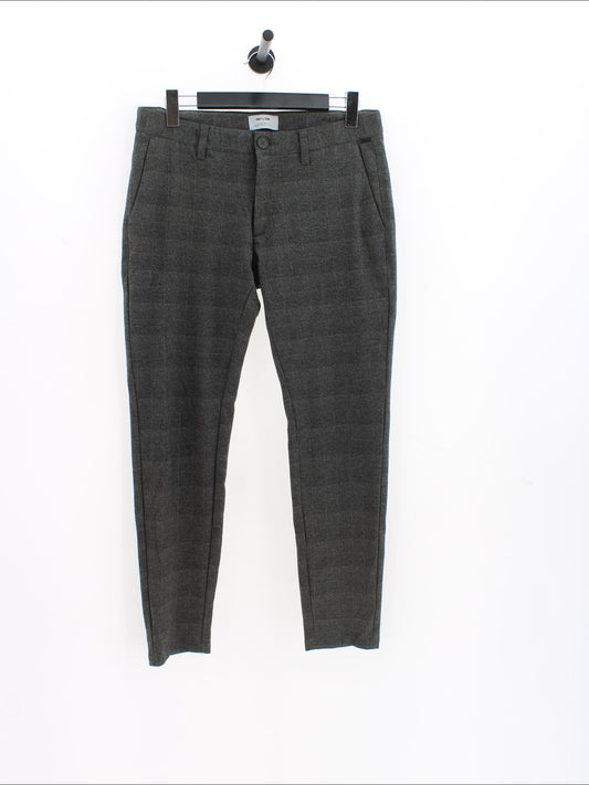 36f95d43ad27e2f3ee6379f0ea5830b1