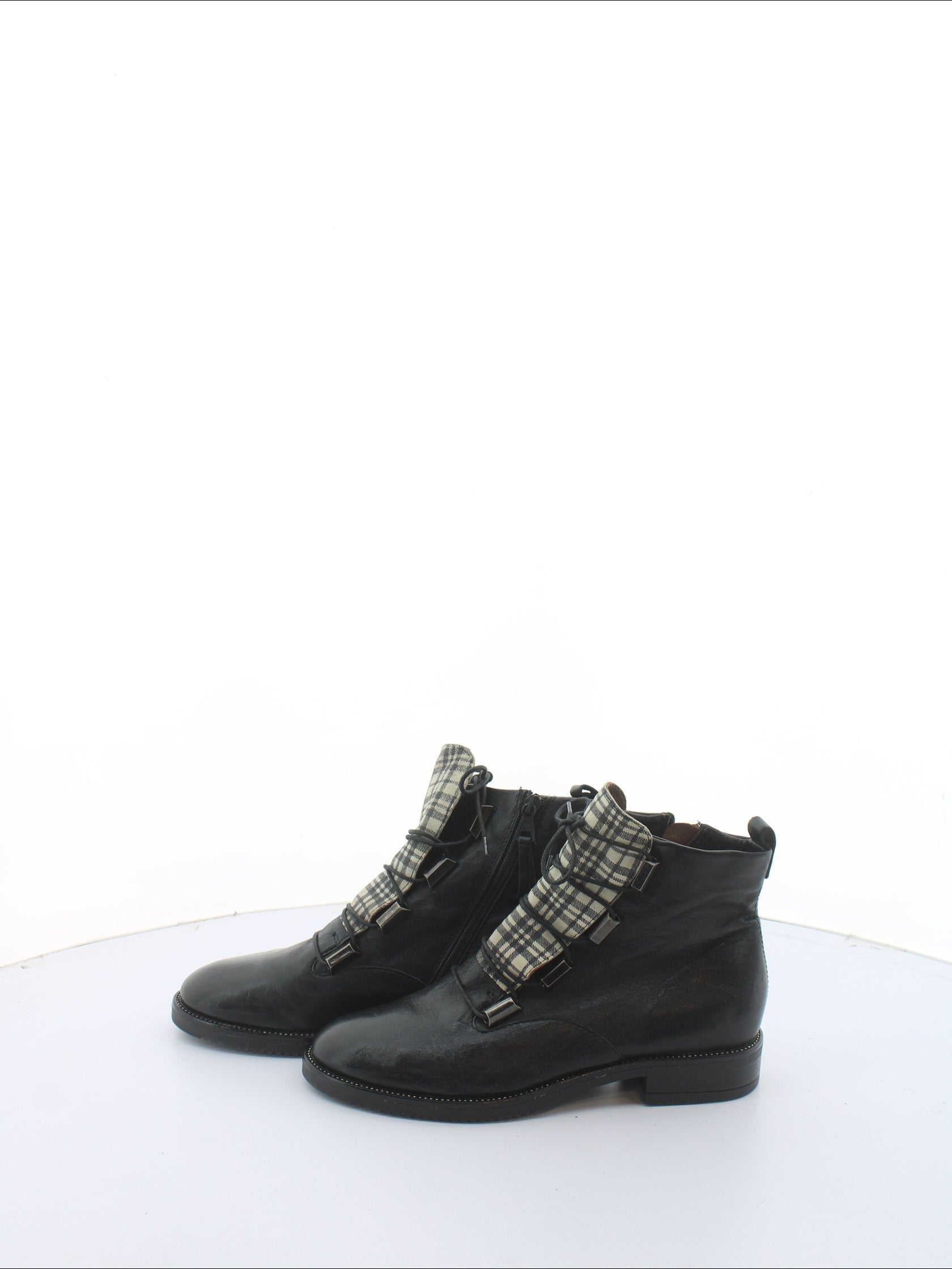 61b3b3cfde640f6ef3b0161751cb5c82