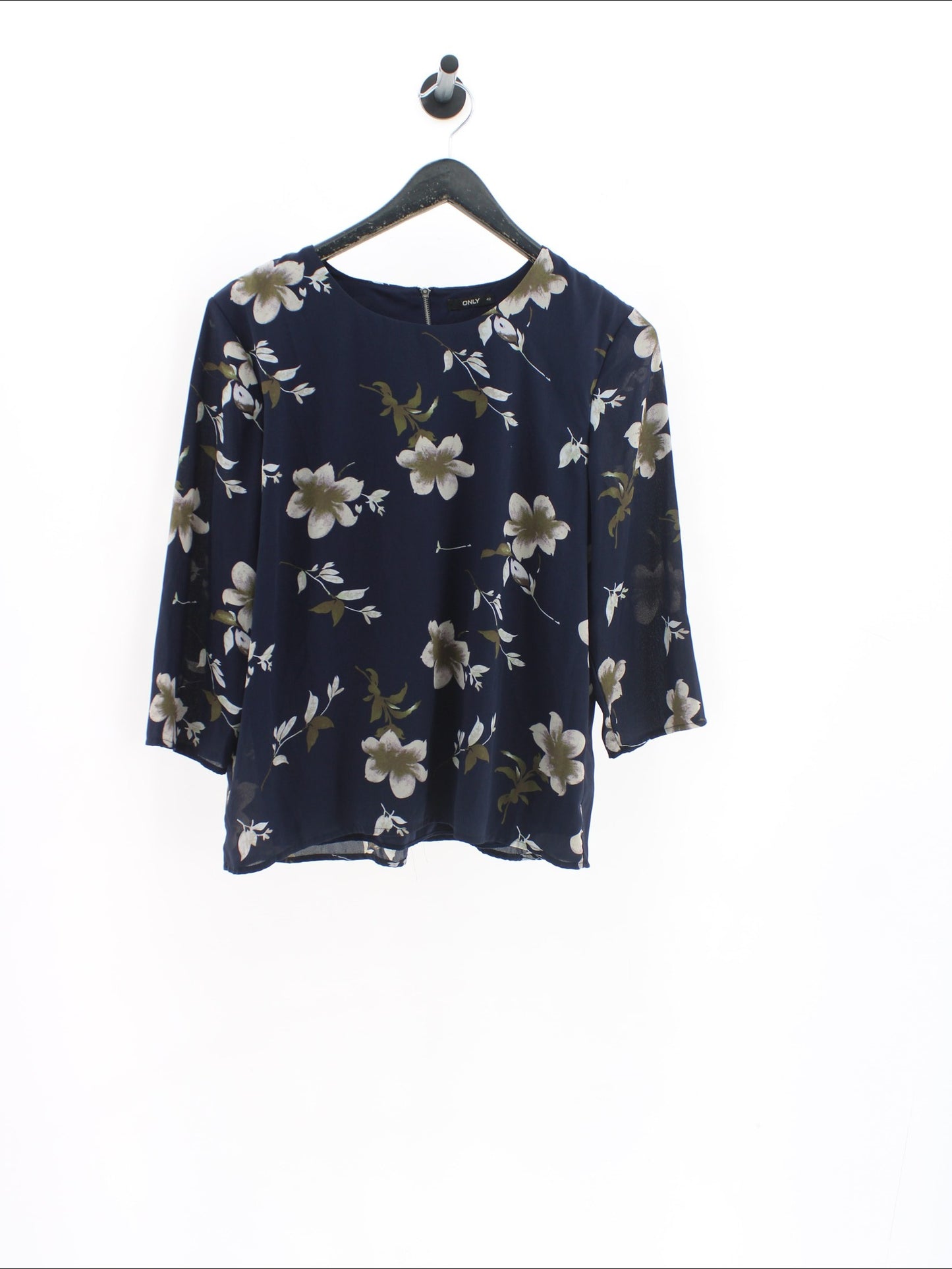 690b89b48347ad2afa092ef2076be713