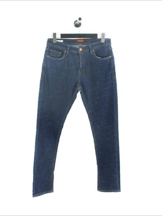 d3de579643158aaf4a0ed340687e18a8