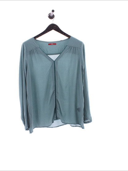 94e36c9a929479a54f9215660e059318