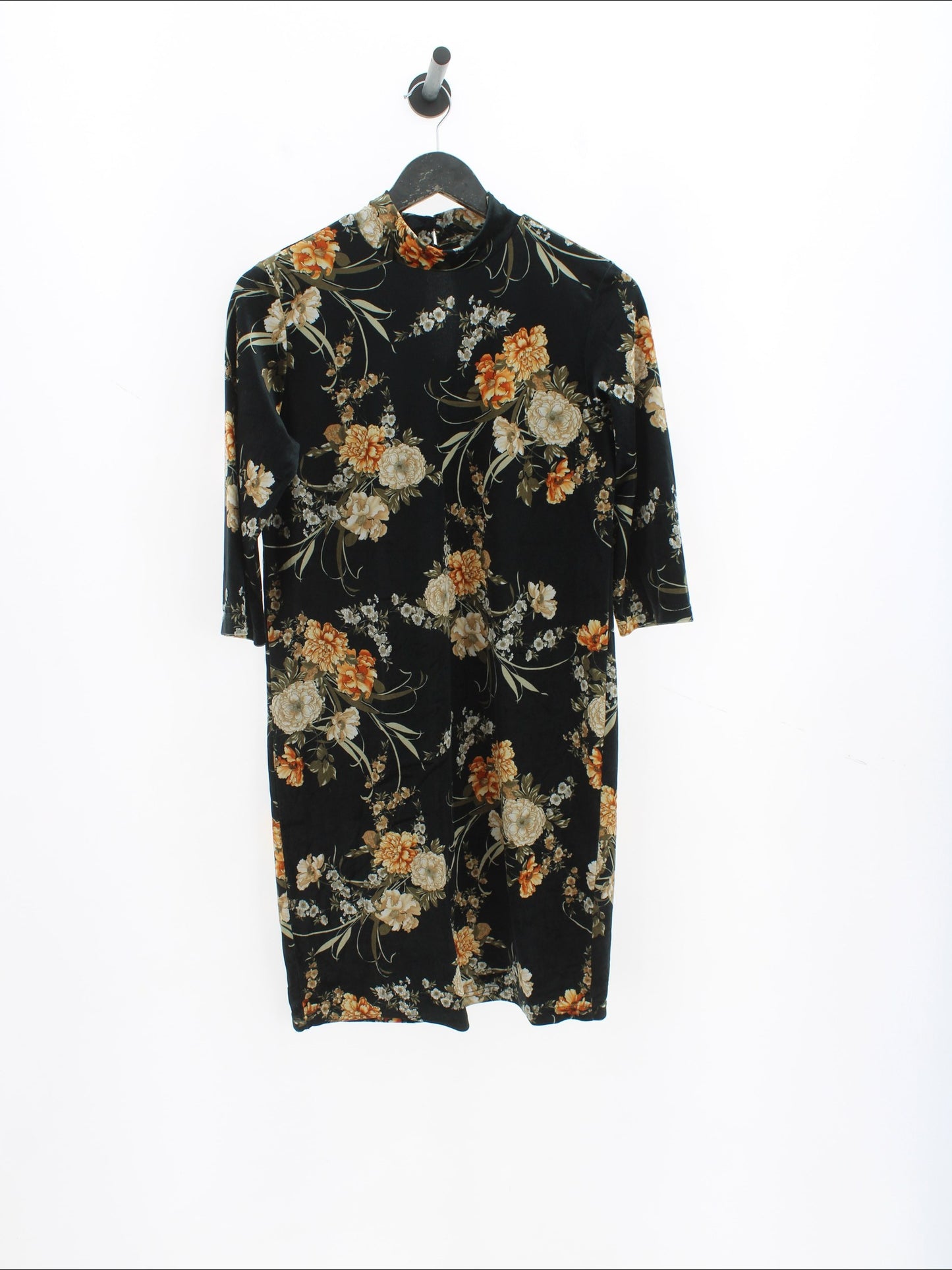 2dbf353f2a46ee8472640cf7f97d492a