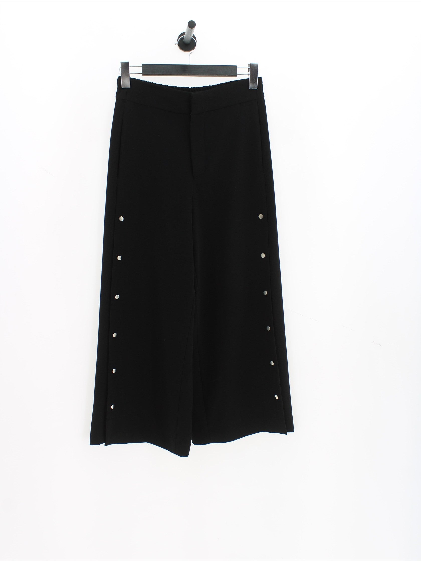 986b60987c171a56f08d1551539ee8de