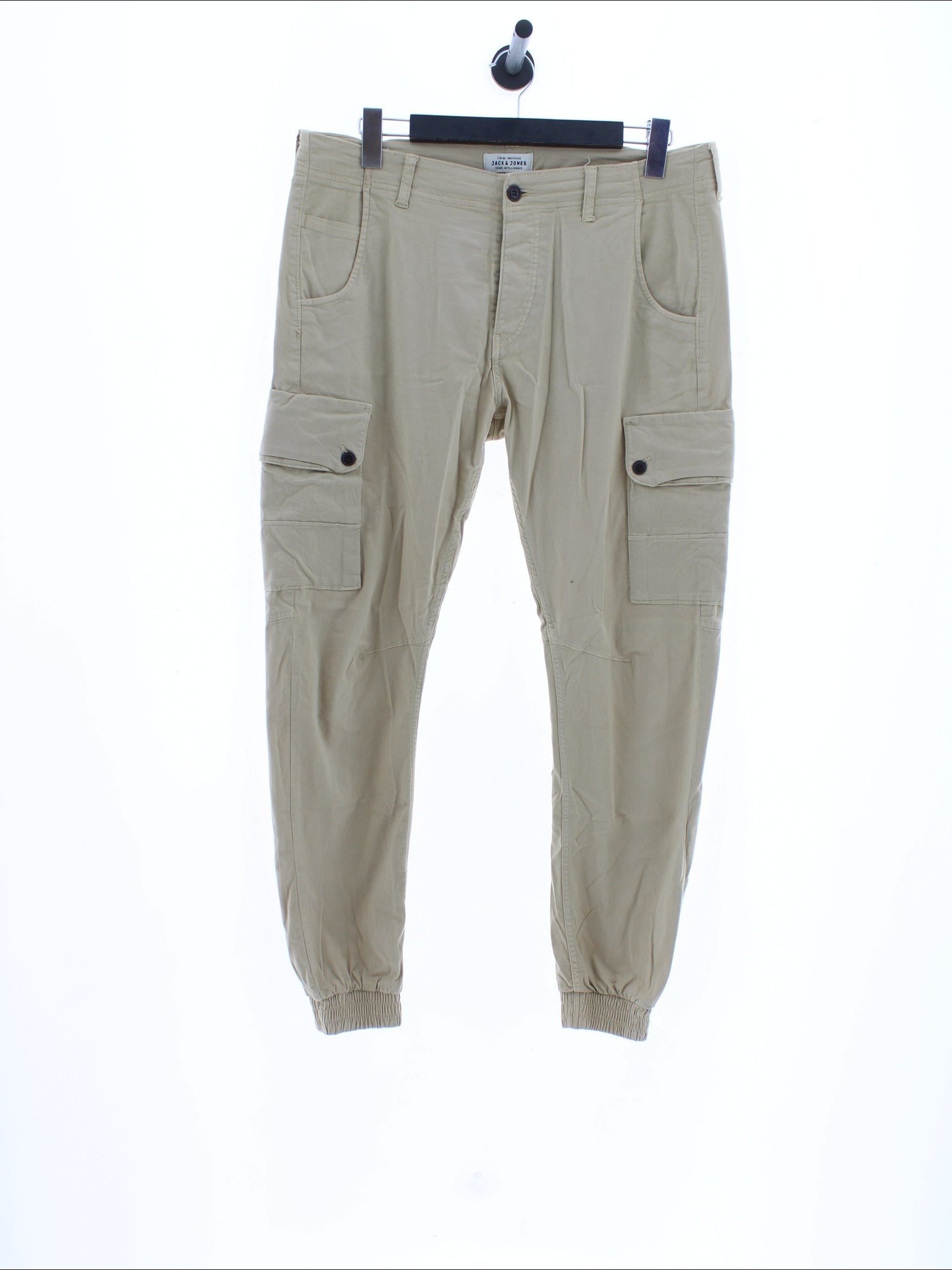 8c90a51c378fb430f4a2a19767a494fb