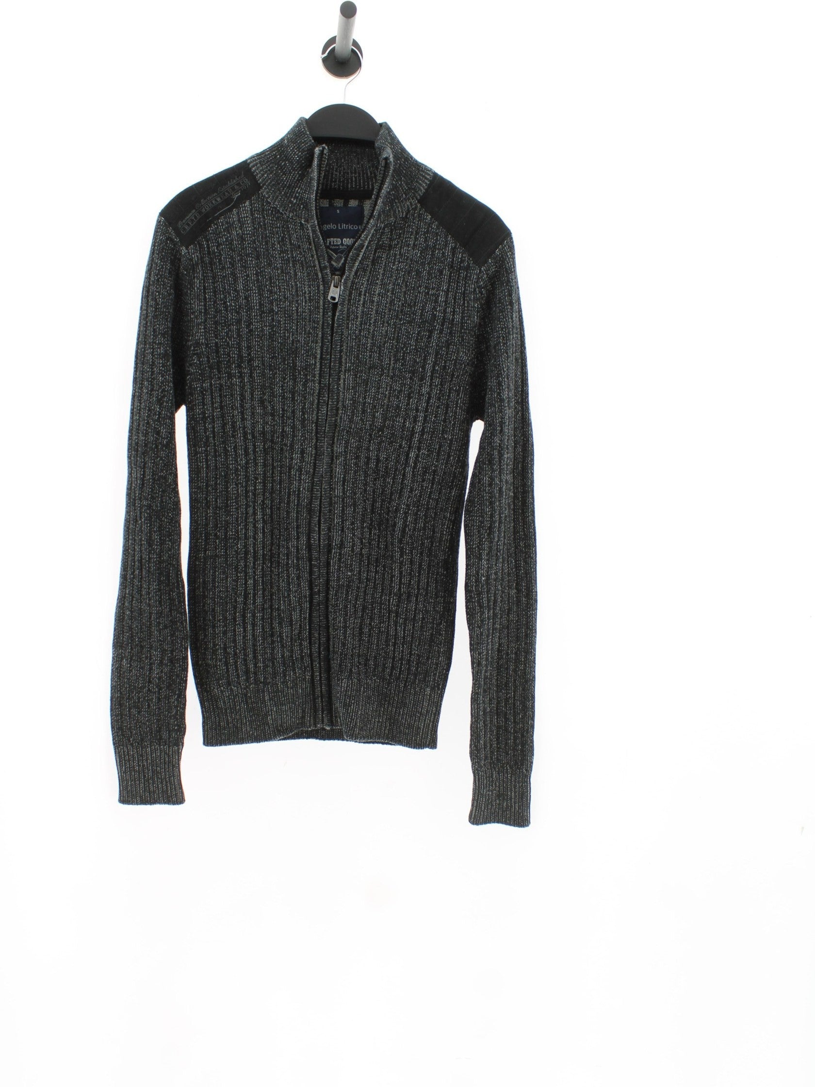 db694fcc8ccb9d7e7a9694175ed2c55d