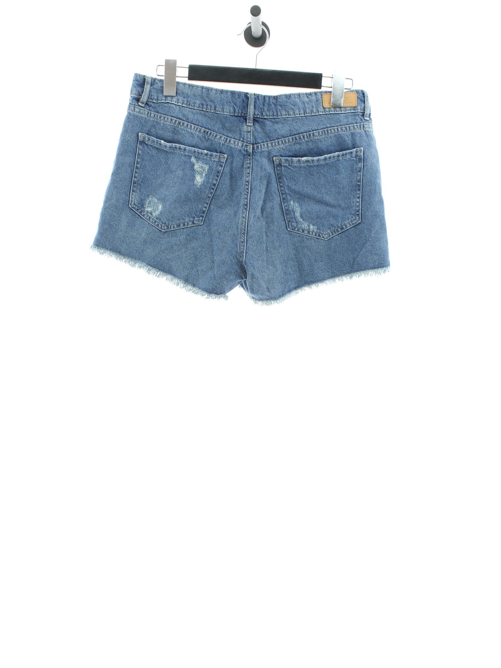 03bd579f0439e7aa54e996de49079f89