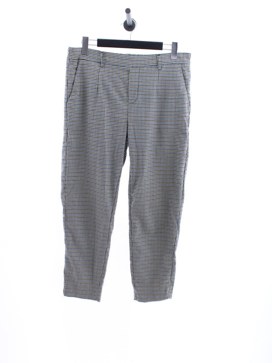 21968d45d43885f7acd4b66dad015e9b