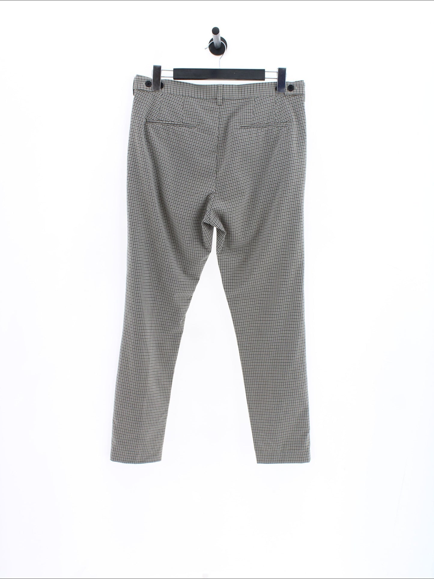 f93c99bb776d237eb9682a03b4752f14