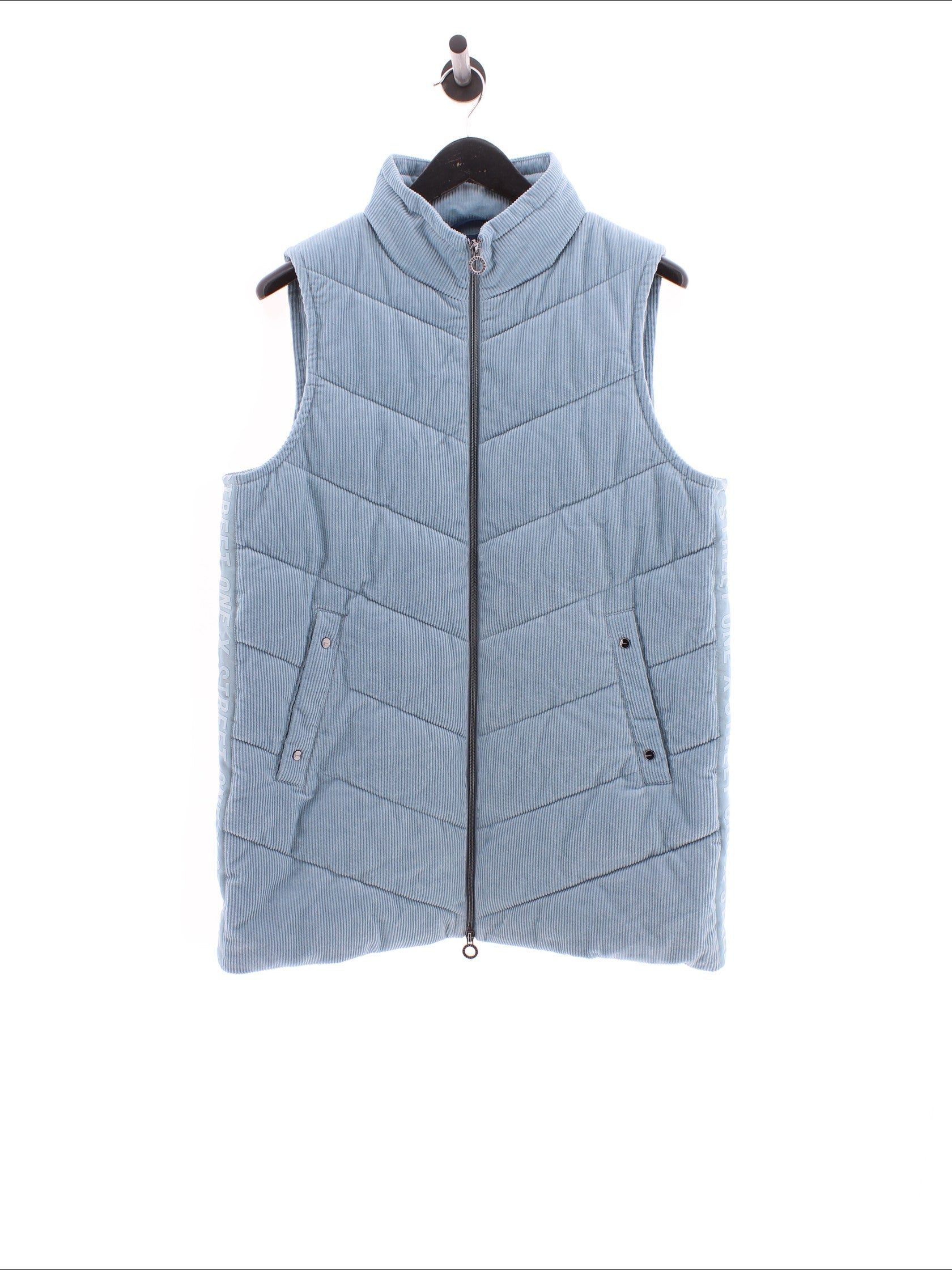 5b0570d9a1f75d4375f05eeeeb12a5f9