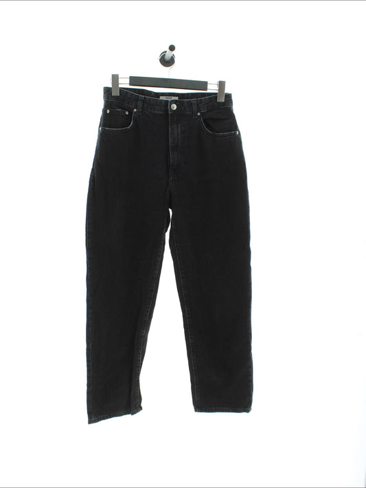 81094b9a5758edc54ac876bf3ad2e768