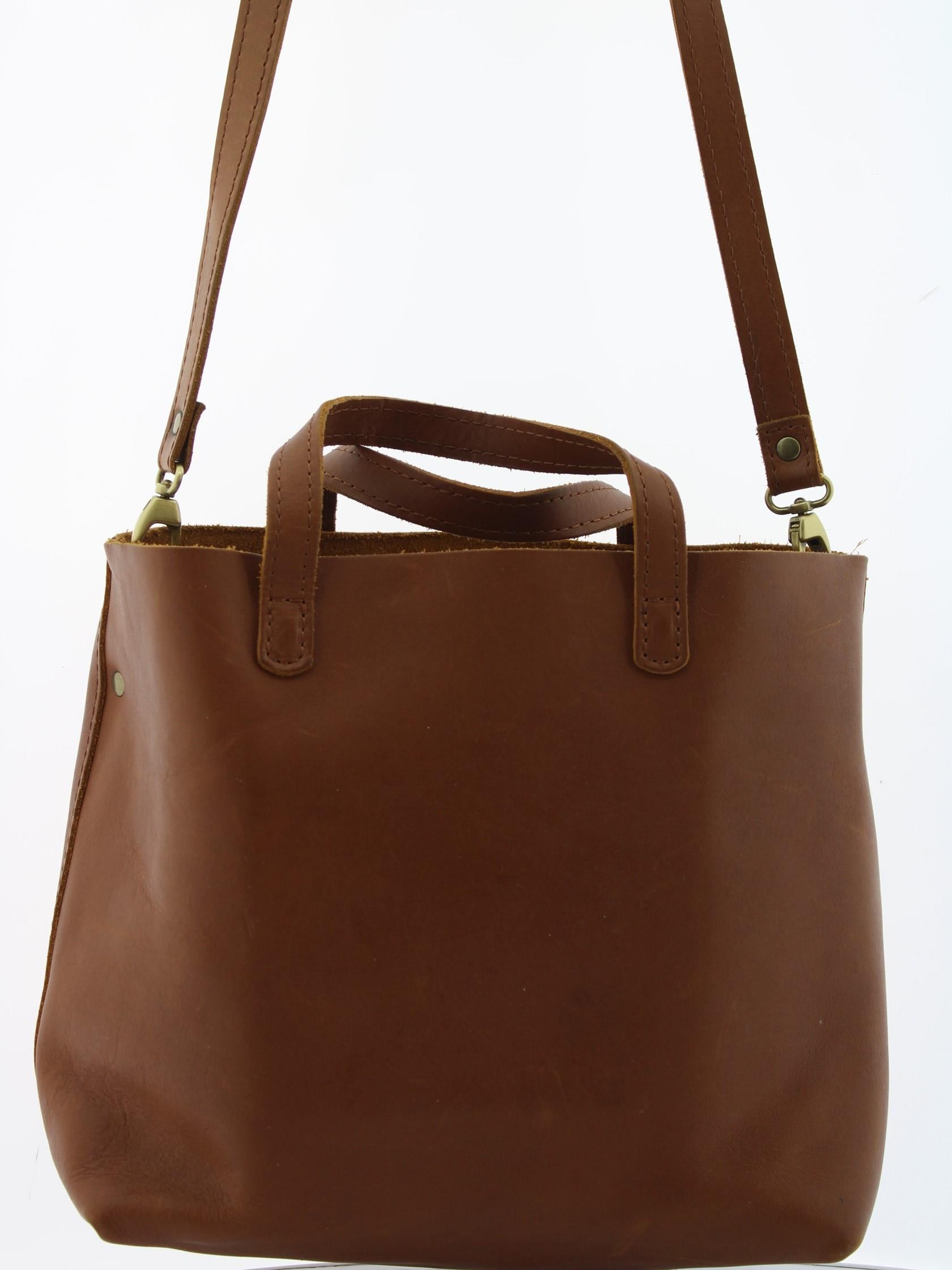 3adab230f15488b84bd8c9d8ad231438