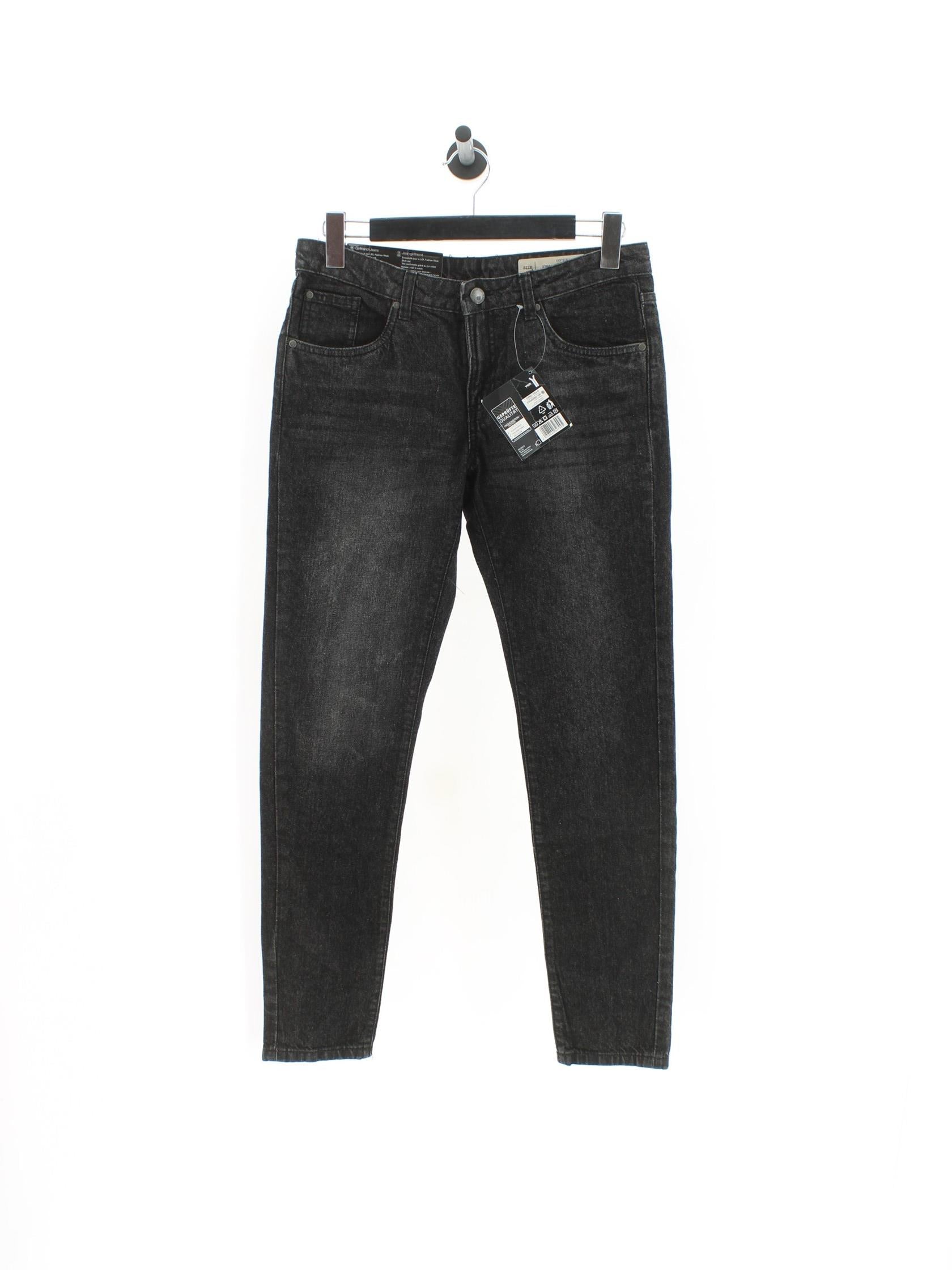 5231bdf569b281939ada233c766d0570